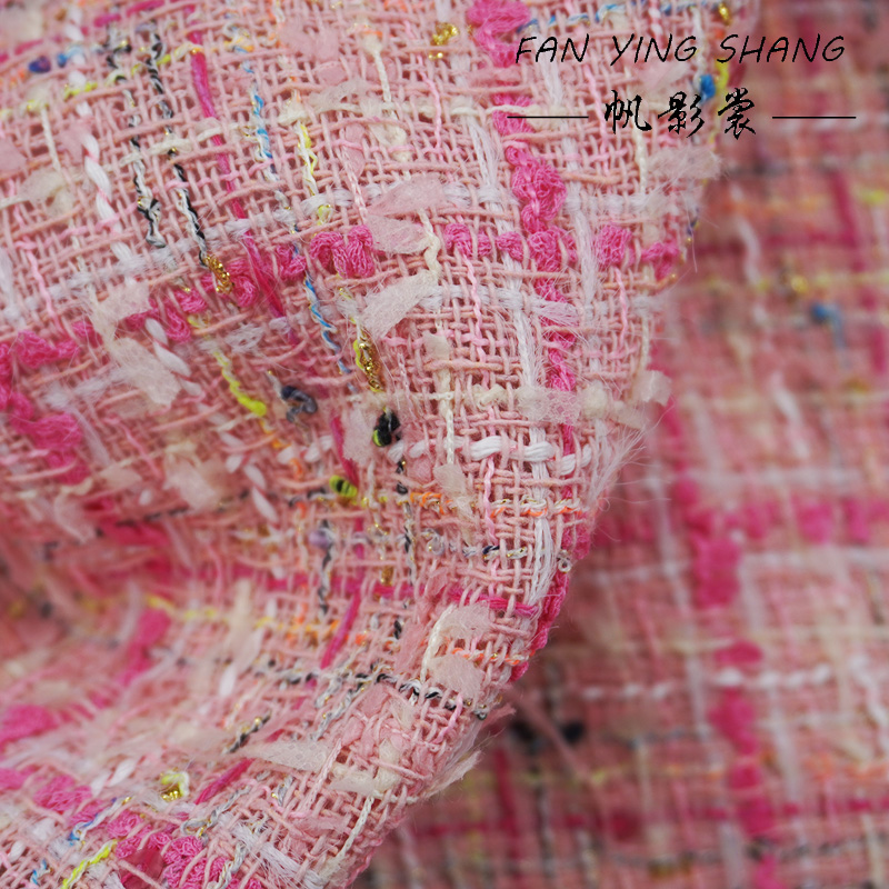 Różowa tkanina tweedowa z fręd – Sewing Tweed Fabric recenzja i cena